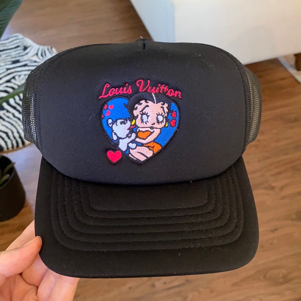 mega yacht Louis Vuitton Betty Boop